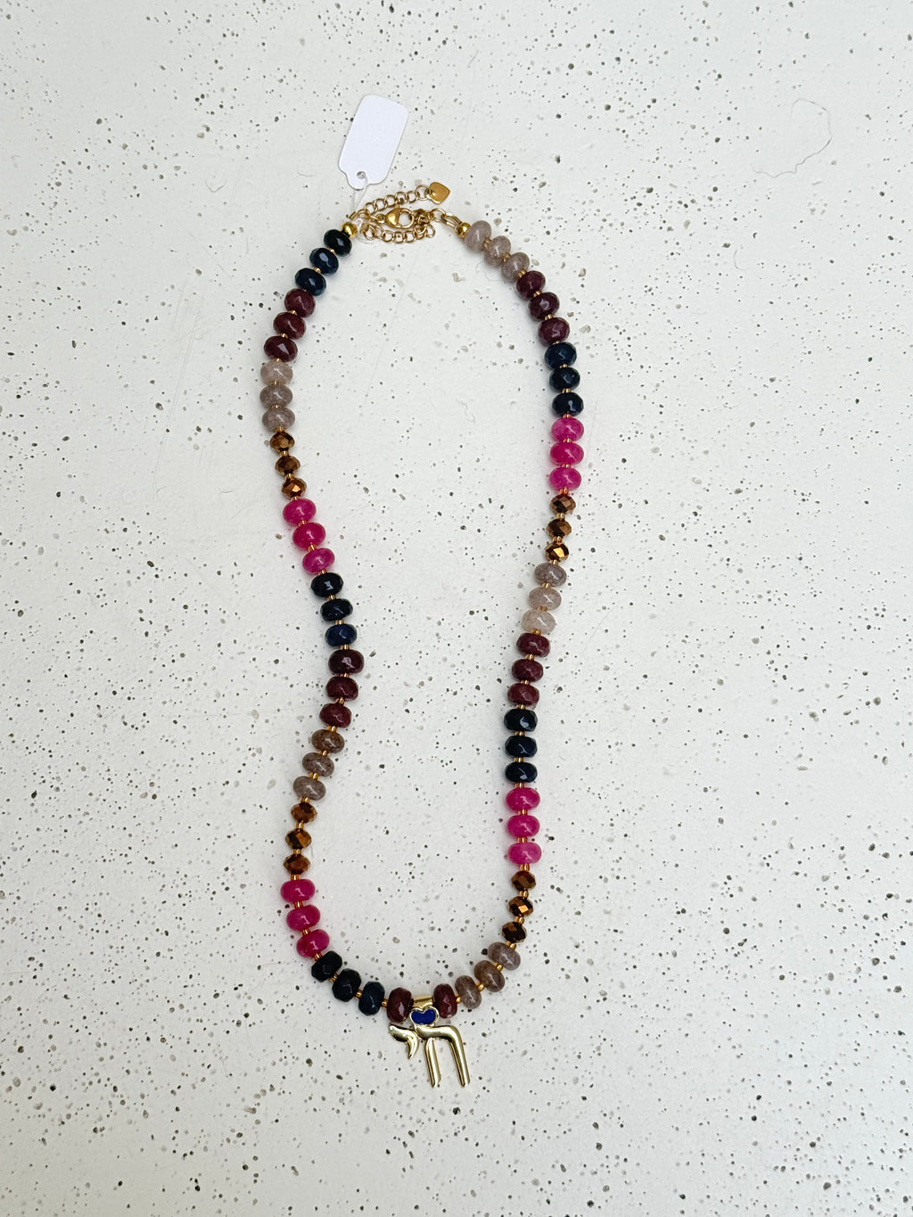 NAVY HEART CHAI CANDY NECKLACE